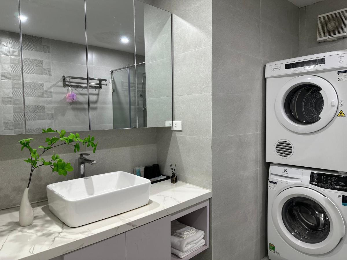 Luxe Paradise Residence 19 To Ngoc Van Ханой Екстериор снимка